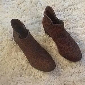 Boot Animal Print size 9